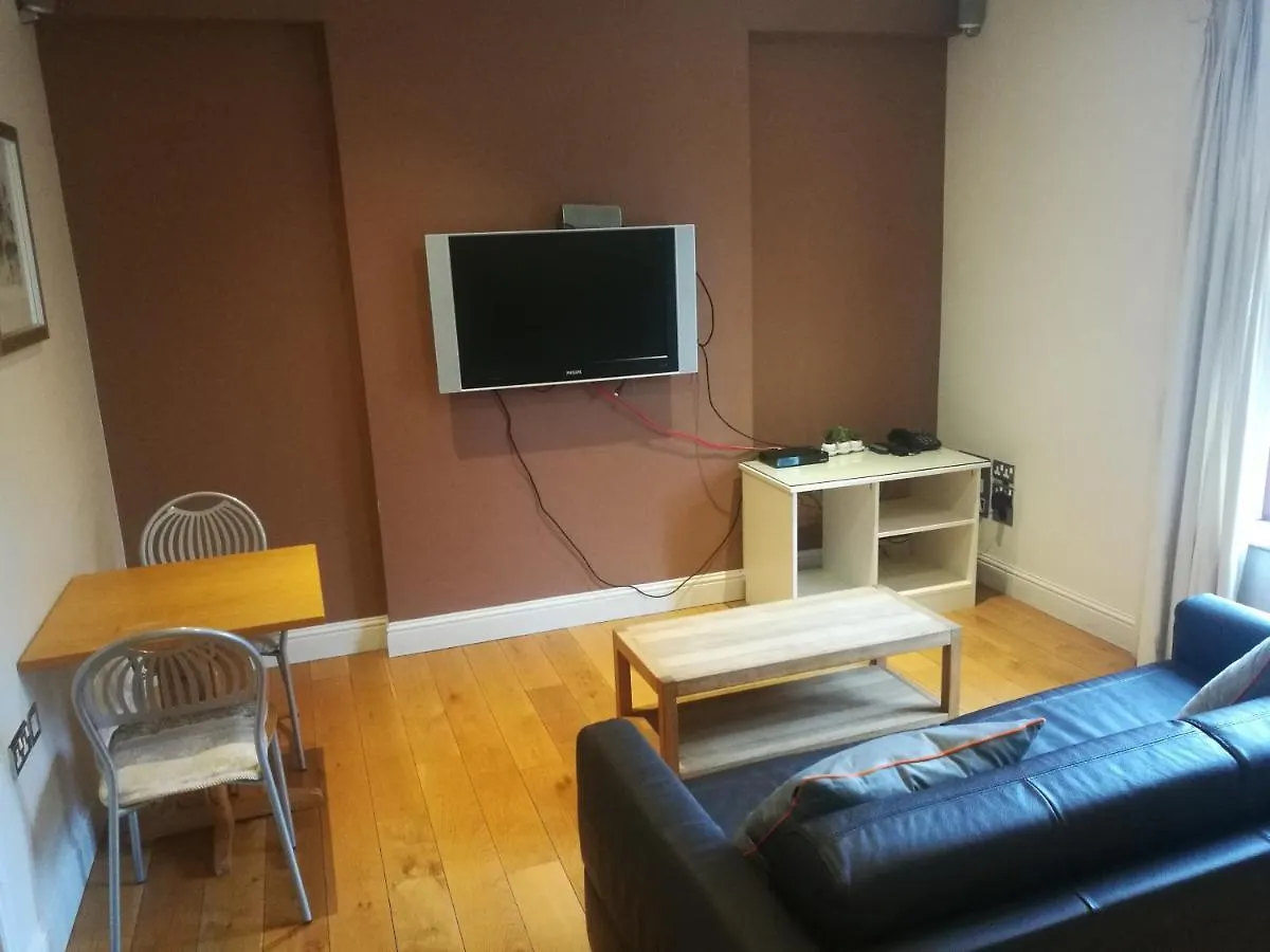 Western Road Guesthouse- Apartments Cork