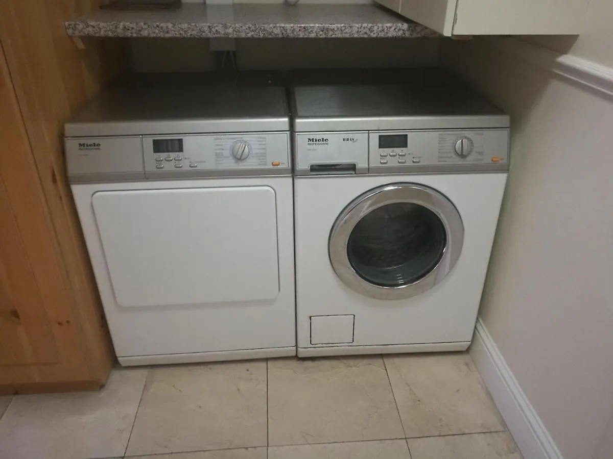 Western Road Guesthouse- Apartments Cork Irsko